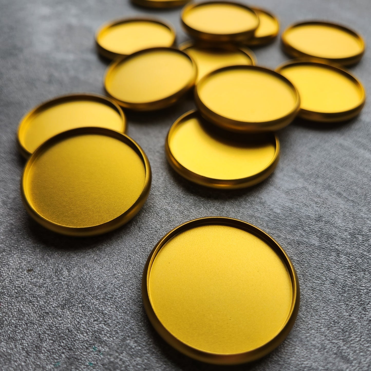 38mm metal disc, yellow