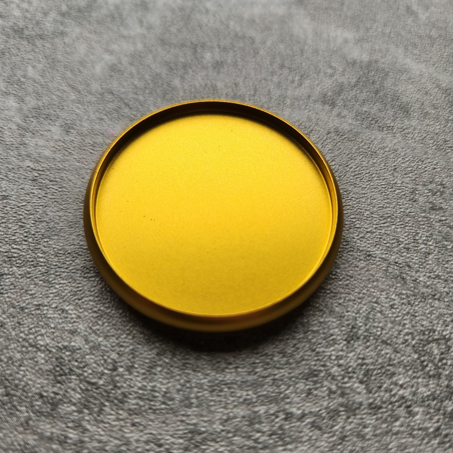 38mm metal disc, yellow