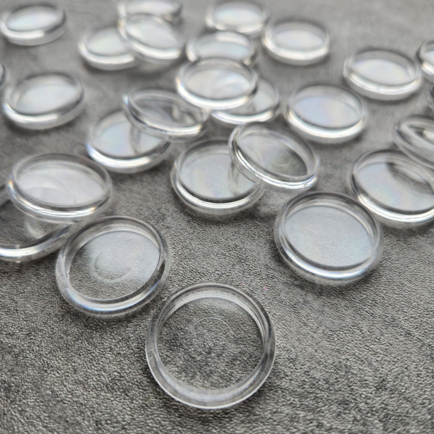 24mm plastic disc, clear