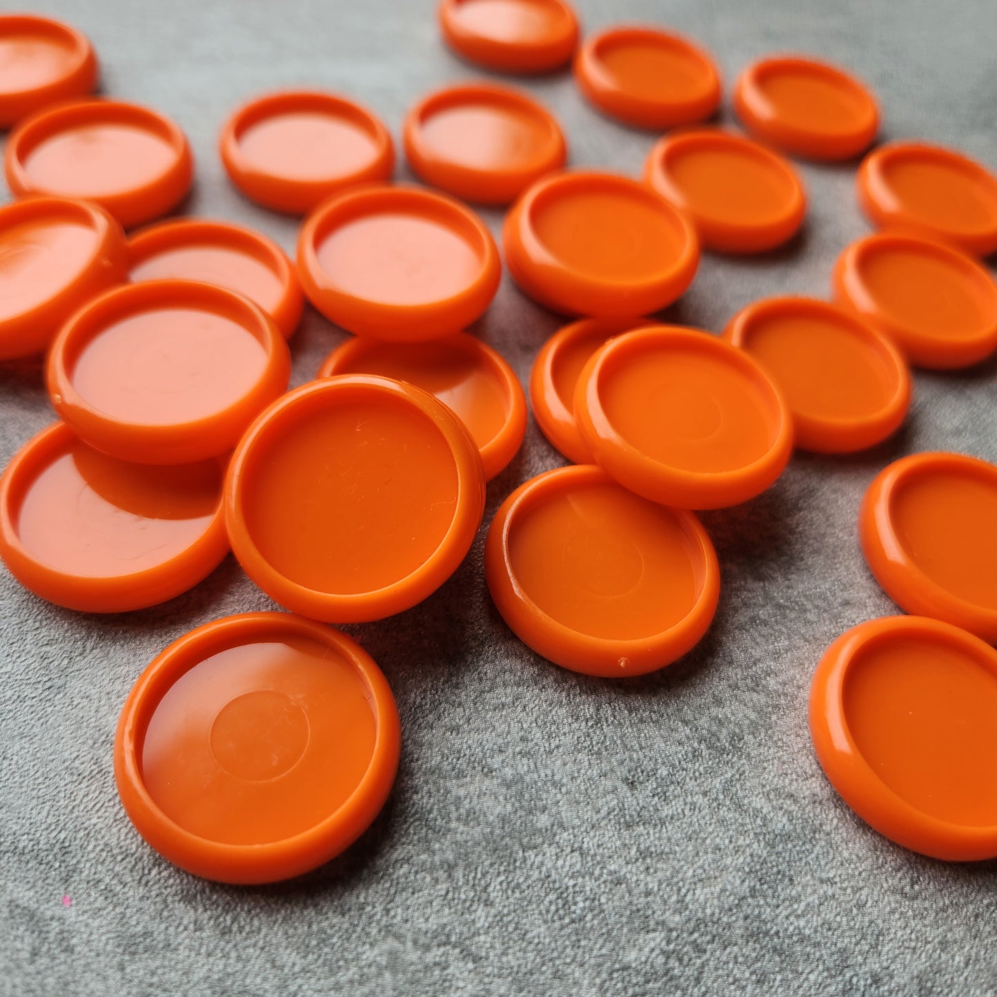 24mm plastic disc, orange