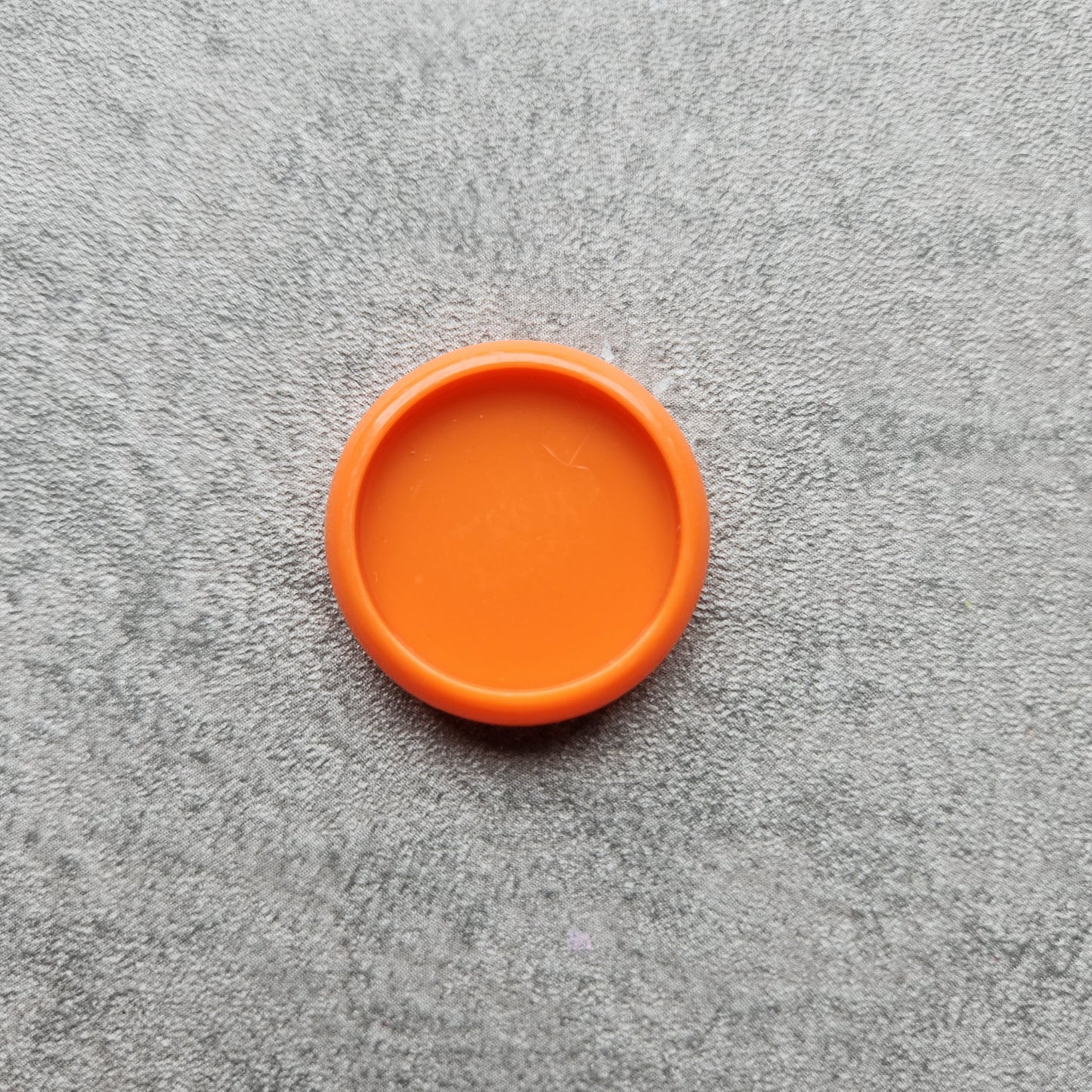 24mm plastic disc, orange