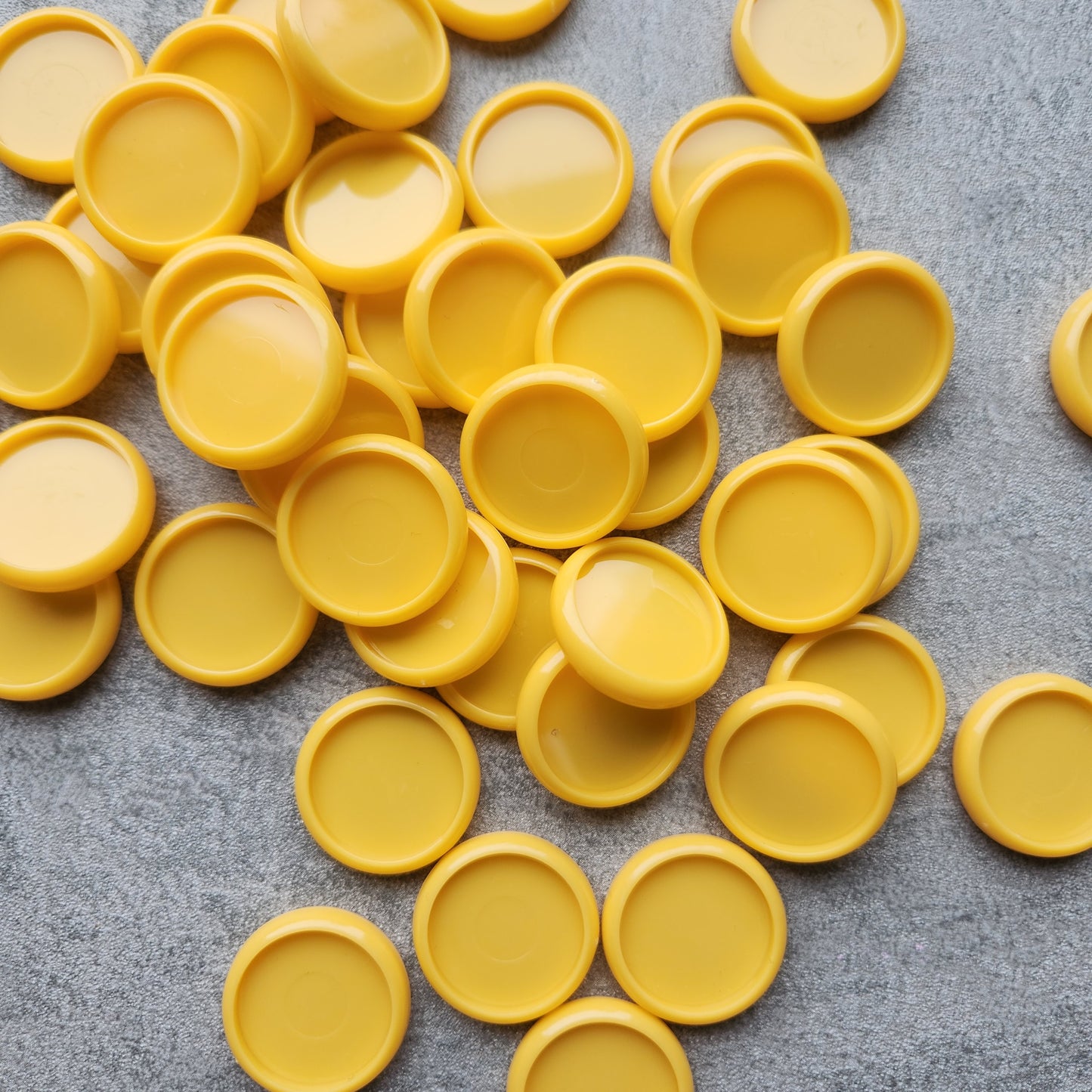 24mm plastic disc, yellow