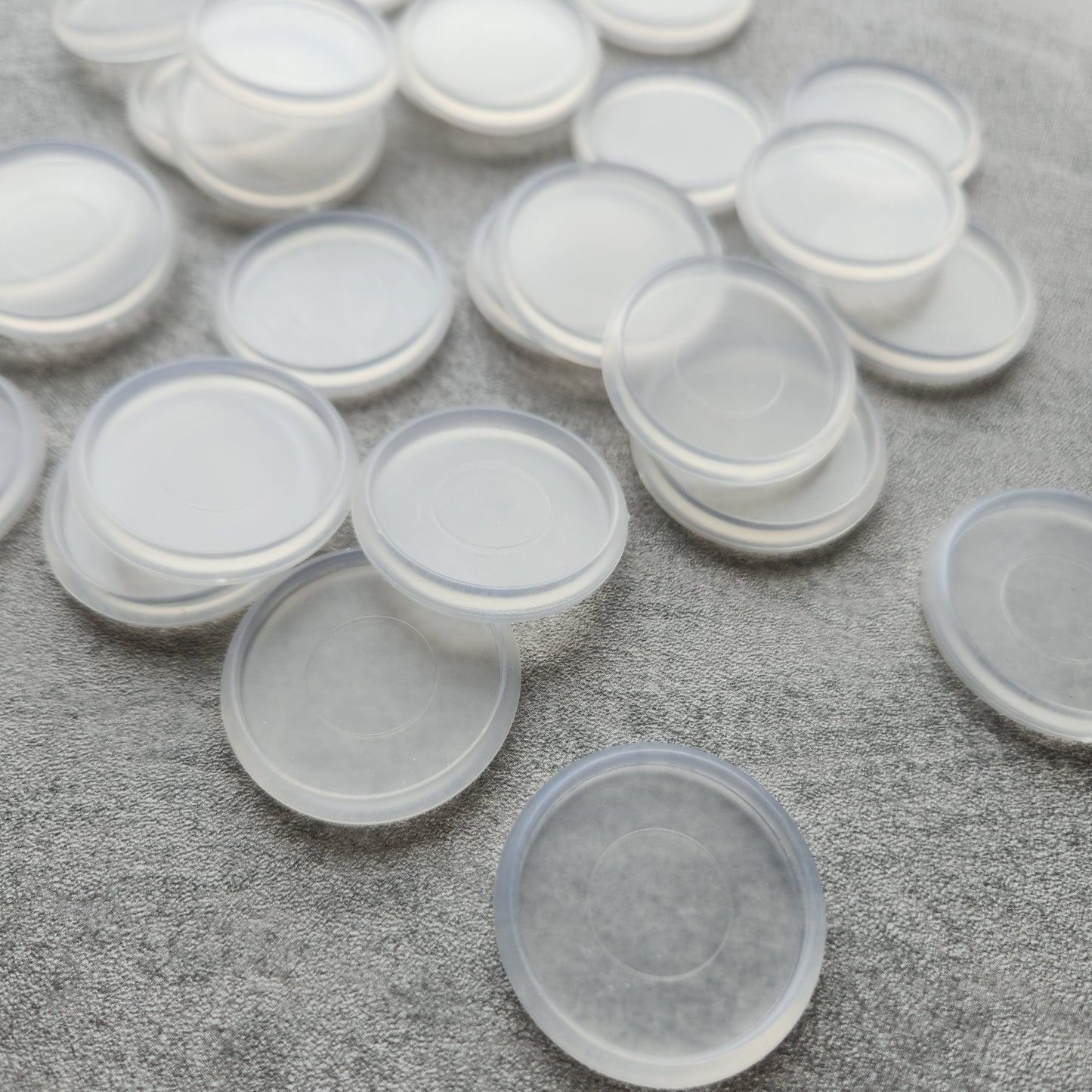 32mm plastic disc, frosted