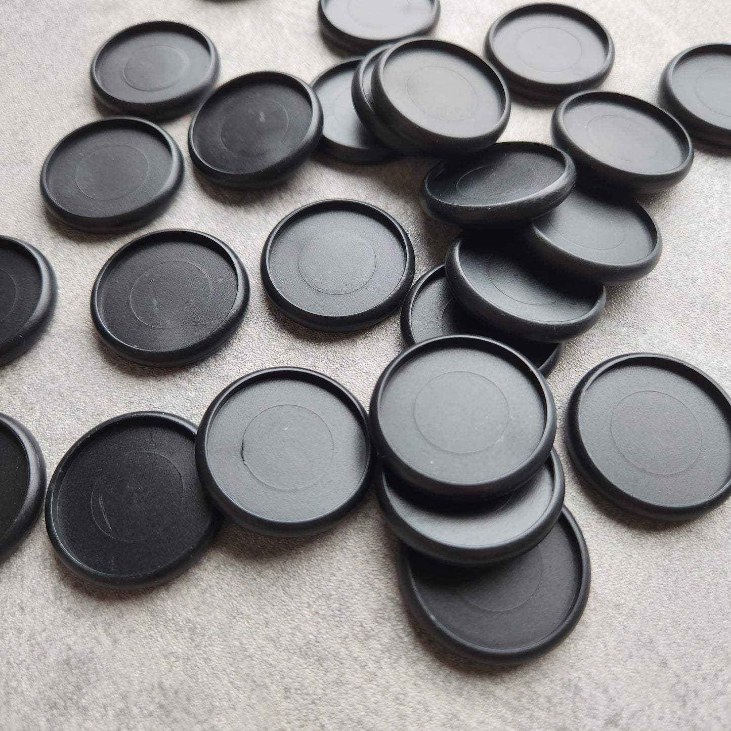 32mm plastic disc, black