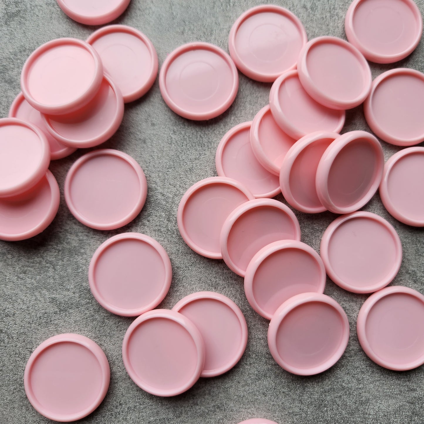 32mm plastic disc, light pink