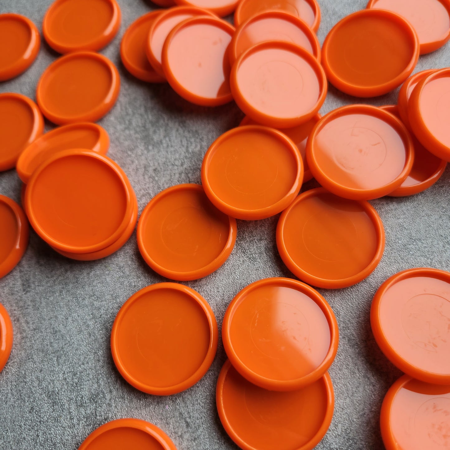 32mm plastic disc, orange