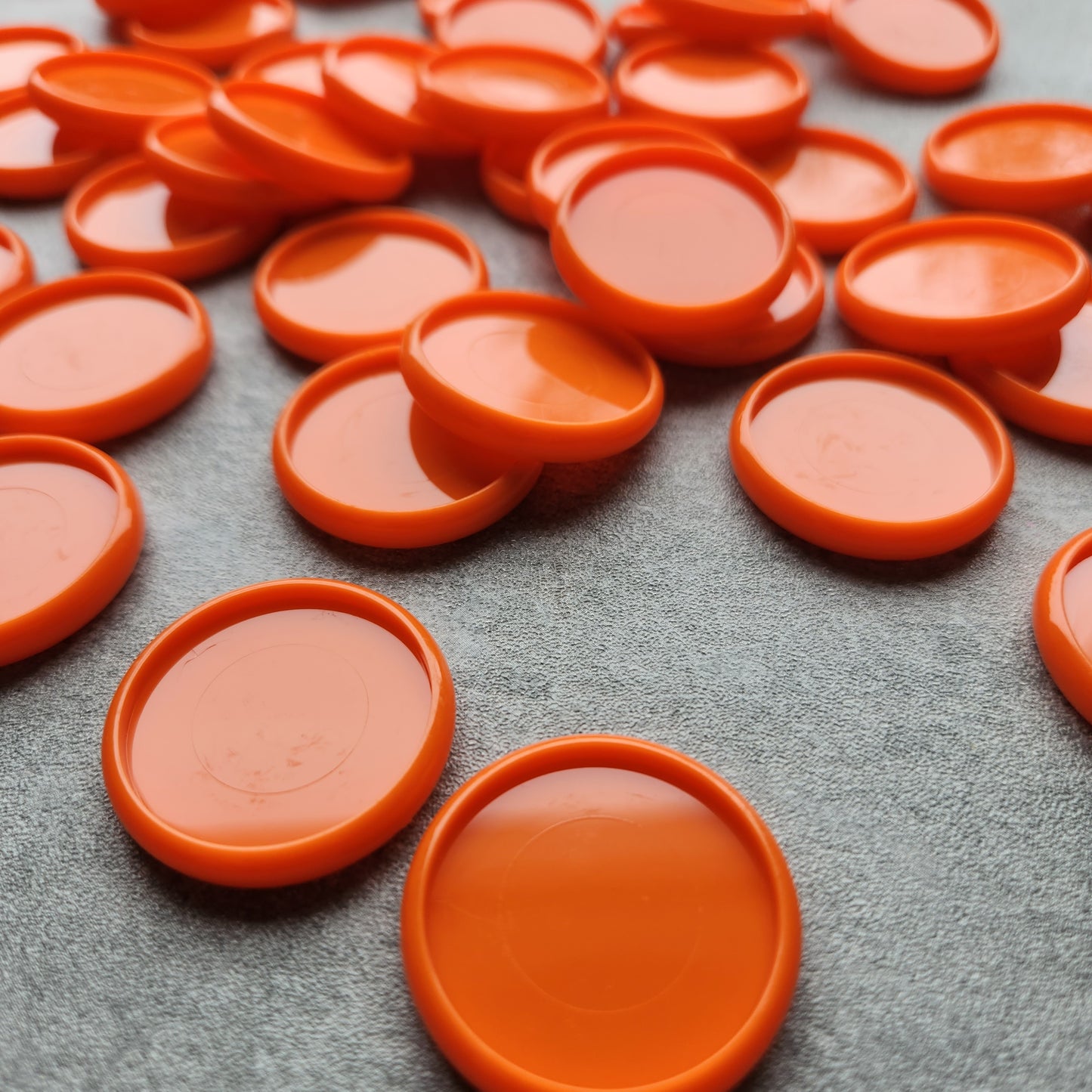 32mm plastic disc, orange