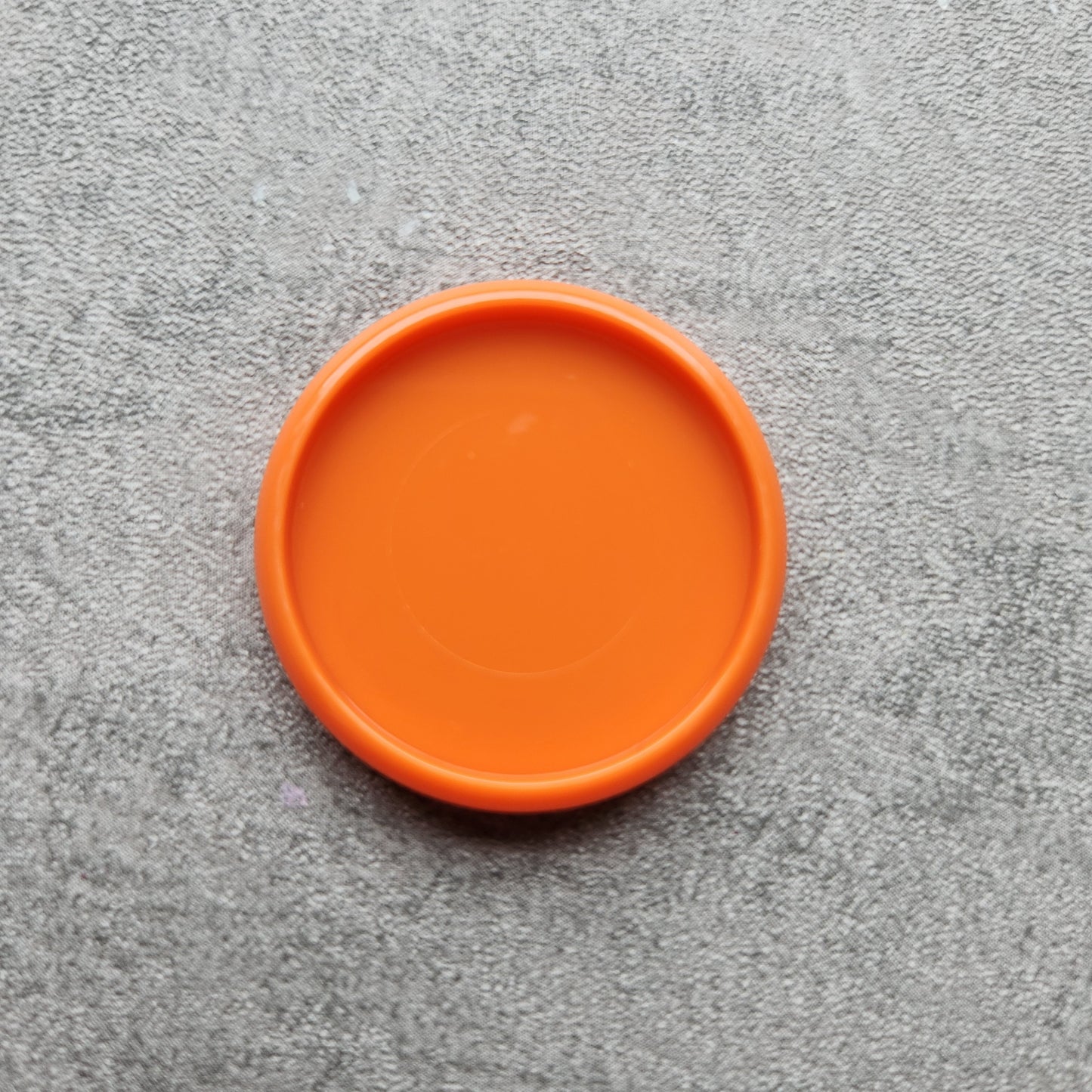 32mm plastic disc, orange