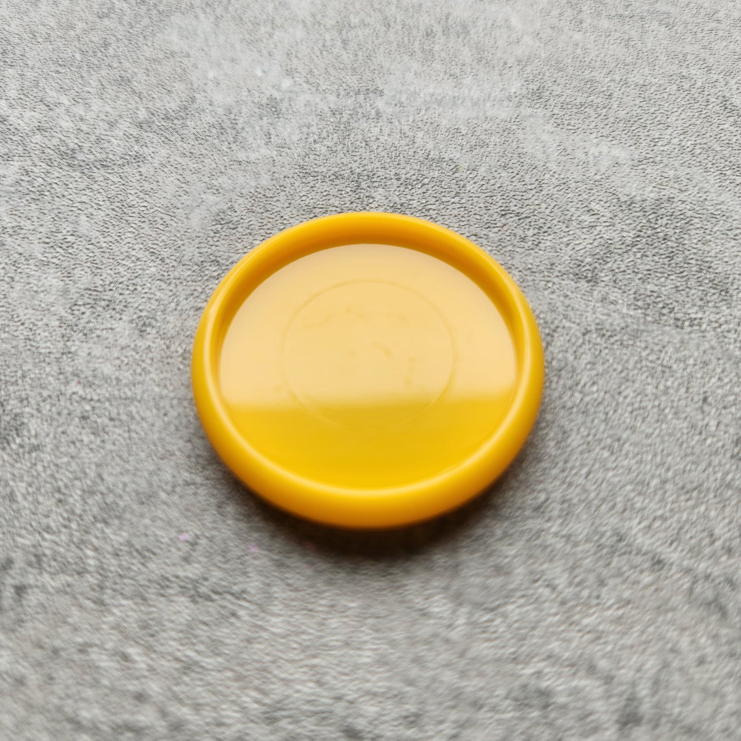 32mm plastic disc, yellow