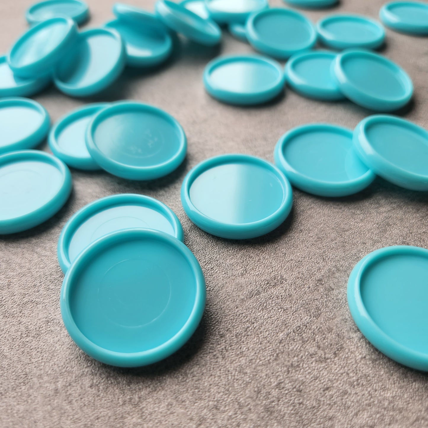 32mm plastic disc, blue