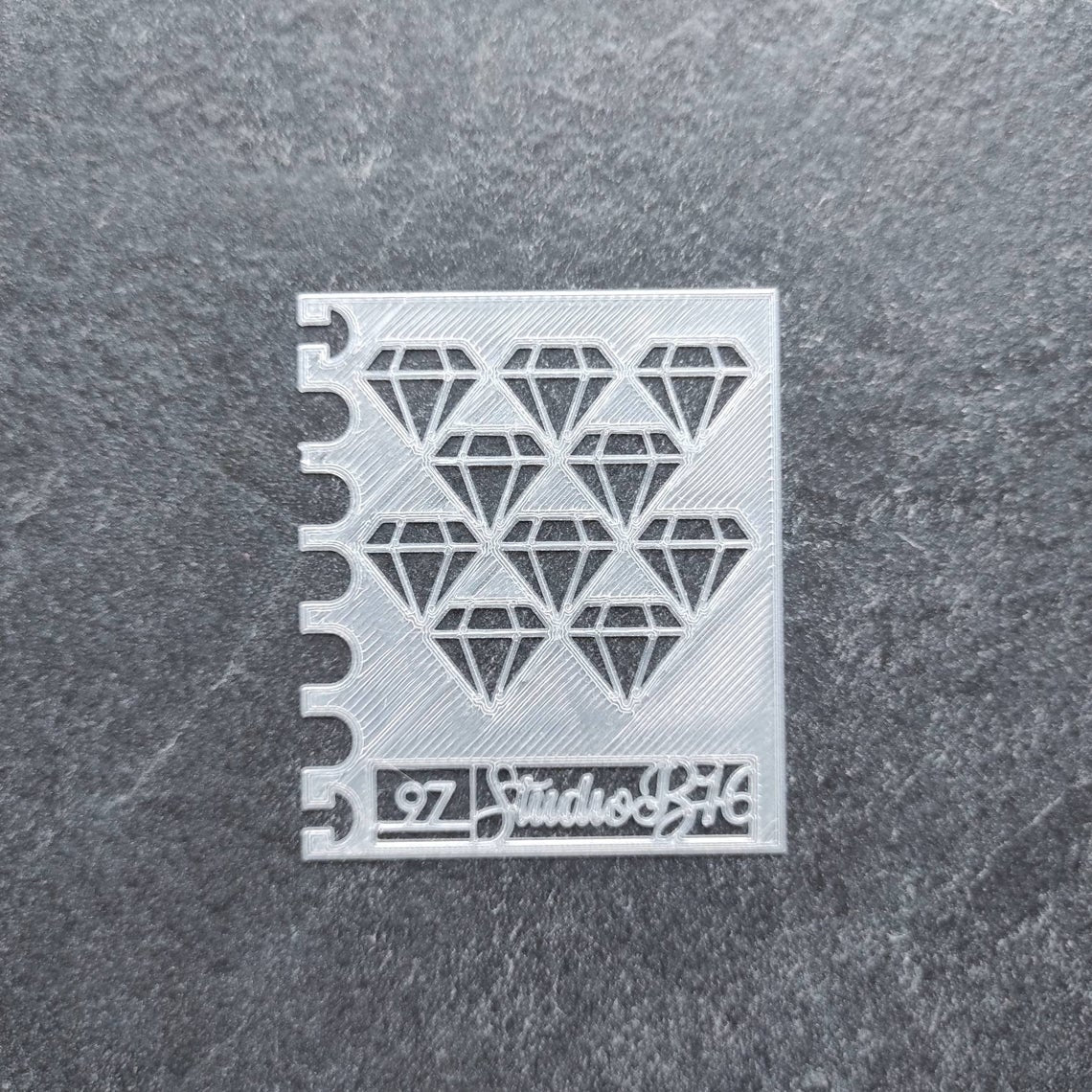 Diamond pattern Stencil - Small, number 97