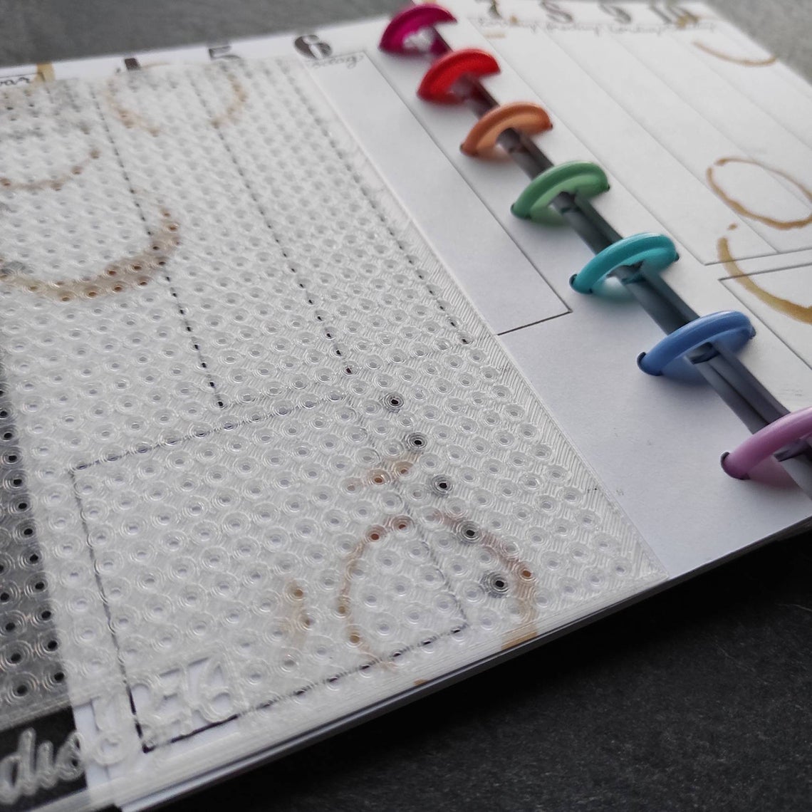 Dot grid Stencil - Large, number 40